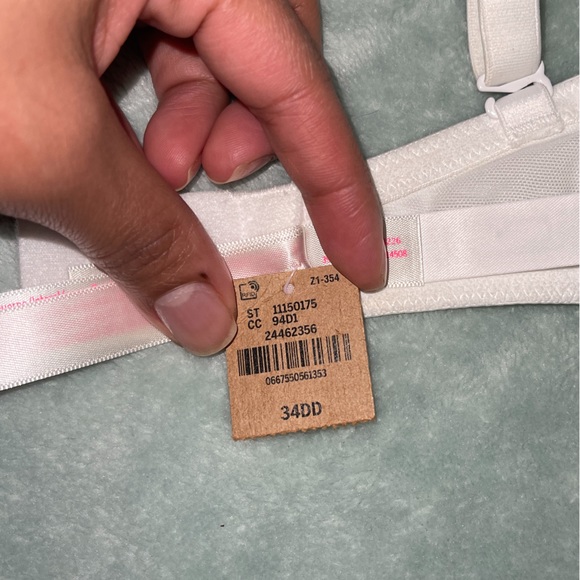 Pink Victoria secret push up - Picture 4 of 5